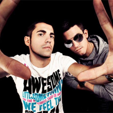 Archivo:Dimitri Vegas & Like Mike.jpg