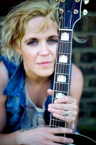 File:Amywadge.jpeg