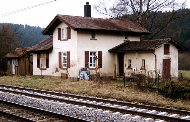 Datei:Bahnwaerterhaus Remsbahn 43 2.jpg