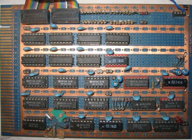 File:800px-Hobby frequency counter.jpg