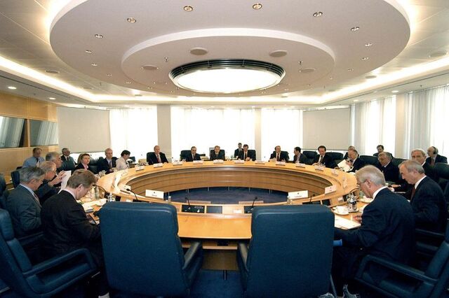 File:Ecb gcm-031106-photo91.jpg
