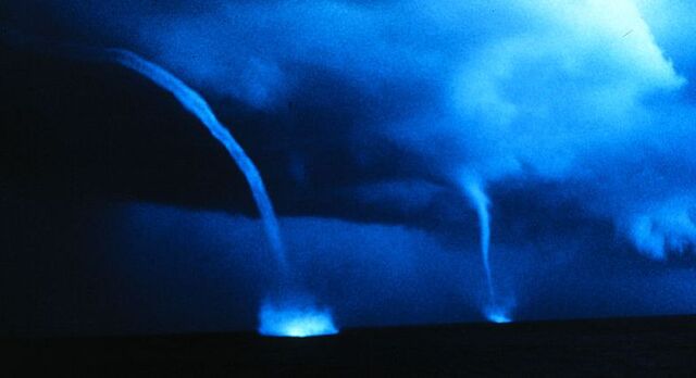 File:Waterspout noaa00307.jpg
