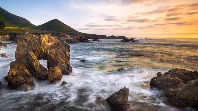 File:© Aravind Krishnaswamy 20120408-(18 58 48)-sobranes-arch-s2-0387-Edit.jpg