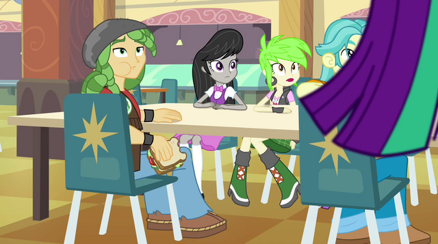 Arquivo:Octavia and students look at Aria Blaze EG2.png