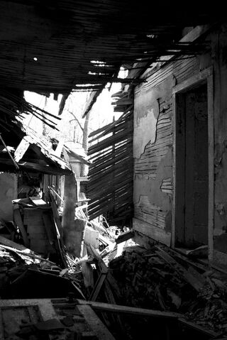 File:Make Room by OneMansWreck.jpg