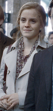 Hermione Granger age 37.png