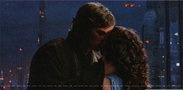 Archivo:Anakin-and-Padme-anakin-and-padme-17057538-1500-742.jpg