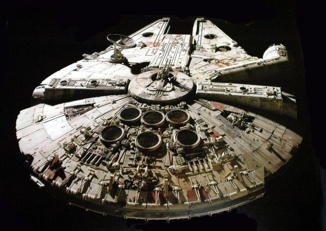 Archivo:Falcon-CHRON.jpg