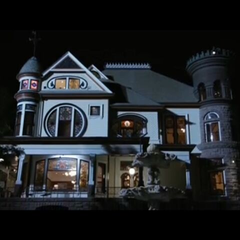 File:Mansion.jpeg