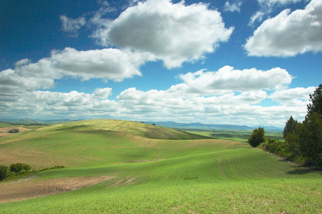 File:Clouds over hills.jpg