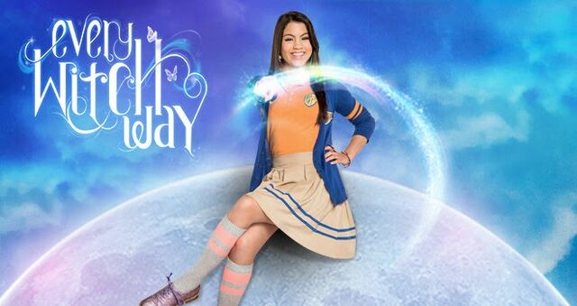 File:Every-witch-way-emma-alonso-paola-andino-nickelodeon-latin-america-website-homepage-slider-promo-mundonick-mundo-nick-latam-eww.jpg