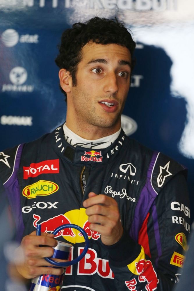 Daniel Ricciardo | The Formula 1 Wiki | FANDOM powered by Wikia
