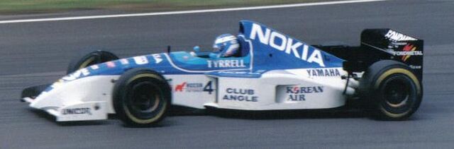 File:Mika Salo 1995 Britain.jpeg