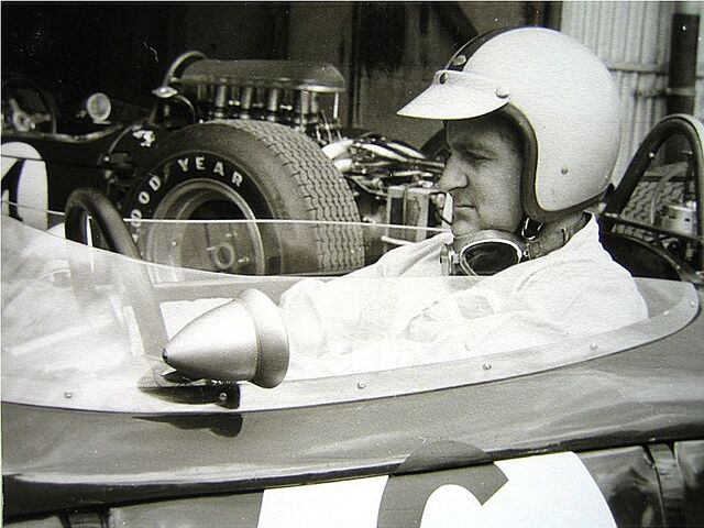 File:Denny Hulme.jpg