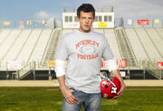20100403-tows-glee-finn-600x411