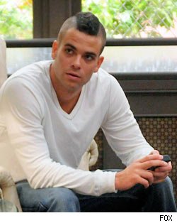 Mark-salling-glee-120809