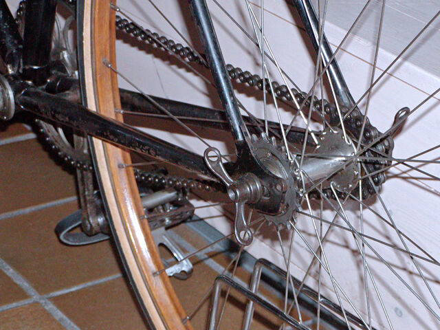 Datei:Wendehinterrad.jpg