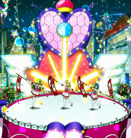 File:Miss Fairy Tail Float.jpg