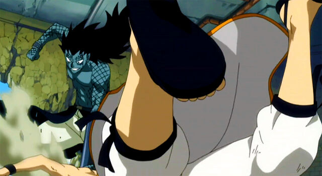 File:Gajeel beats Natsu.jpg