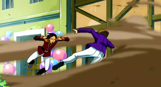 File:Max vs. Warren.jpg