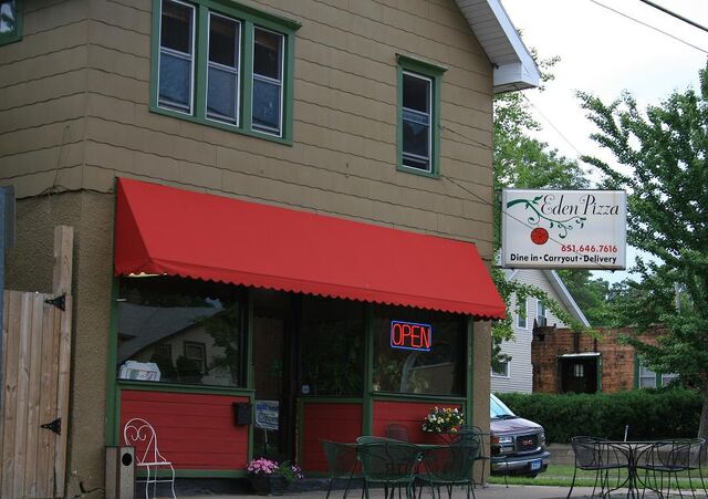File:Eden pizza.jpg