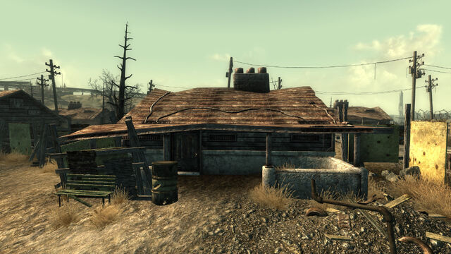 File:Big Town common house.jpg