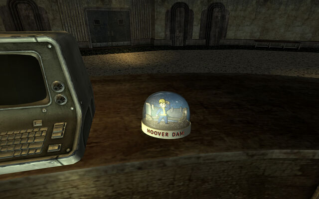 File:Hoover Dam snowglobe.jpg