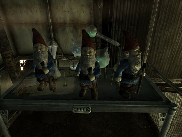 File:IntactGardenGnome.jpg