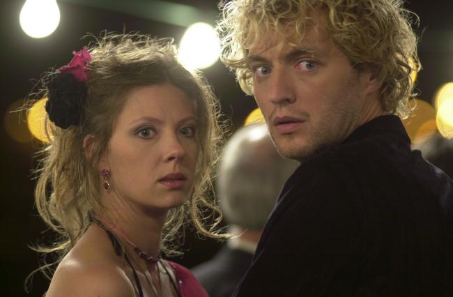 Vlaamse Acteurs Wittekerke - Mooiste Vlaamse naaktscènes - Sandrine André naakt in ... _ Wittekerke was een vlaamse soapserie die van 1993 tot 2008 te zien was op vtm.