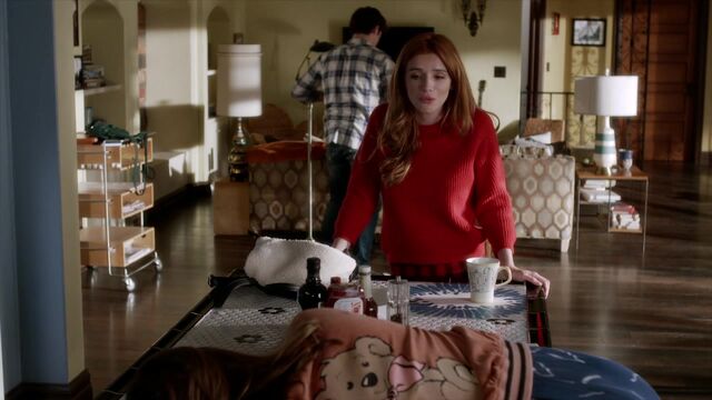 File:Famous.in.Love.S01E01.720p.HDTV.x264-FLEET 0132.jpg