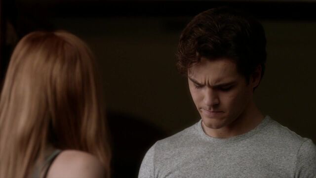 File:Famous.in.Love.S01E01.720p.HDTV.x264-FLEET 1351.jpg