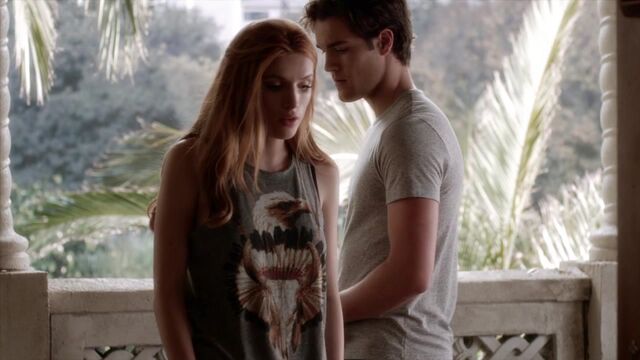 File:Famous.in.Love.S01E01.720p.HDTV.x264-FLEET 1367.jpg