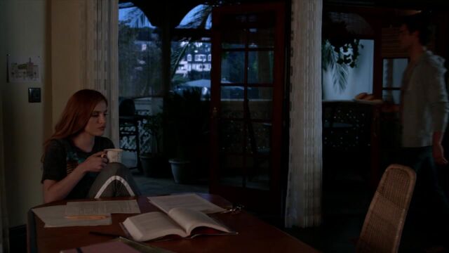 File:Famous.in.Love.S01E01.720p.HDTV.x264-FLEET 1000.jpg