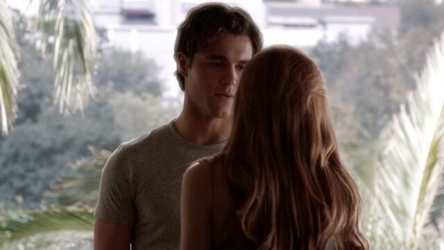 File:Famous.in.Love.S01E01.720p.HDTV.x264-FLEET 1371.jpg