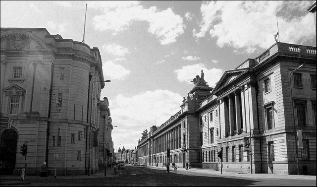 File:Cooper Street, Avenir.png