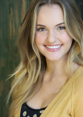 File:MadisonPerry.jpg