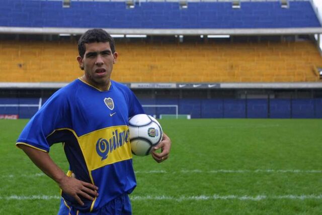 Archivo:Carlitos 2001.jpg