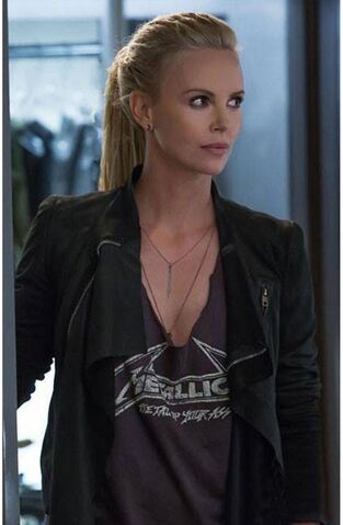 Fichier:The-Fate-of-the-Furious-Cipher-Jacket-3-1.jpg