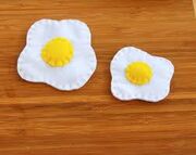 Felt egg