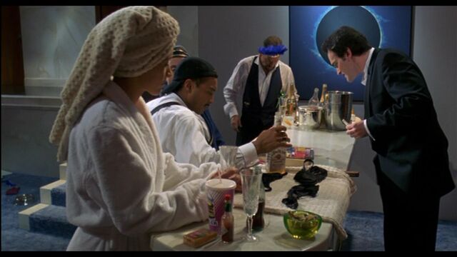 File:BigKahunaBurger-FourRooms.jpg