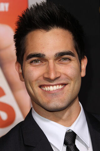 File:Tyler hoechlin.jpeg