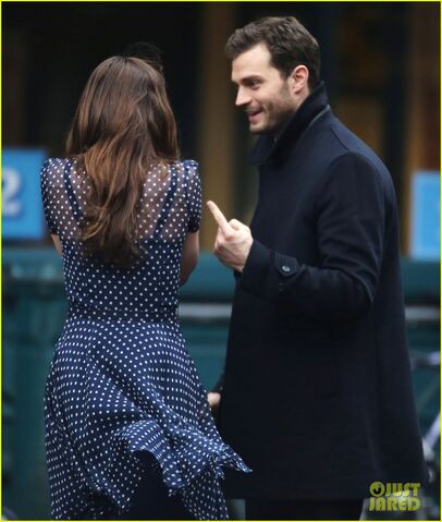 File:Fifty-shades-darker-set-photo-35.jpg