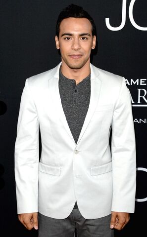 File:Victor Rasuk.jpg