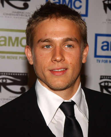 File:Charlie-s-Face-to-Party-charlie-hunnam-11356752-486-600.jpg