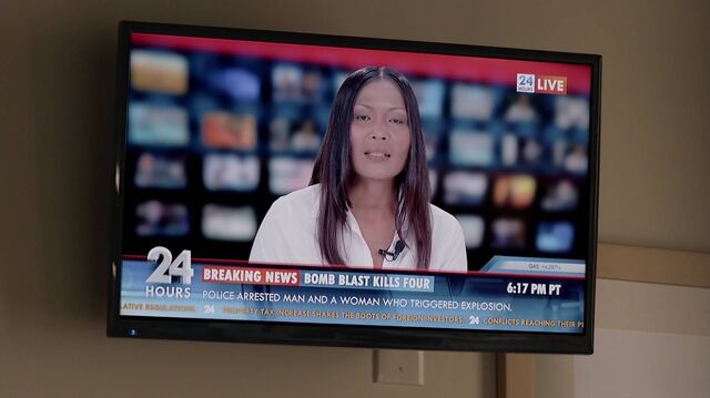 File:2x01 14 Media blackout.jpg