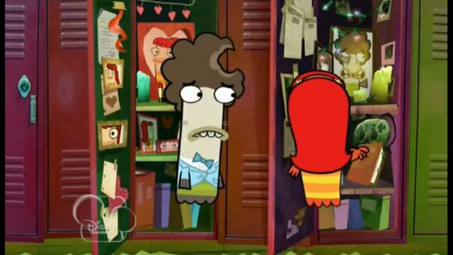 File:Bea sees Clamantha's locker.jpg