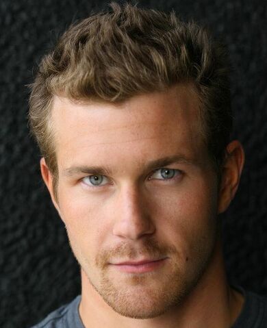 File:Josh Kelly.jpg