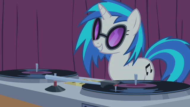 File:DJ Pon-3 S01E14.png