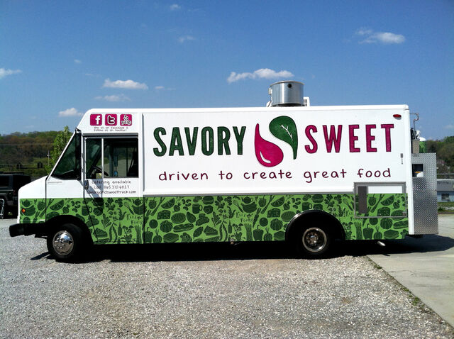 File:Savoryandsweettruck2byronsambat.jpg