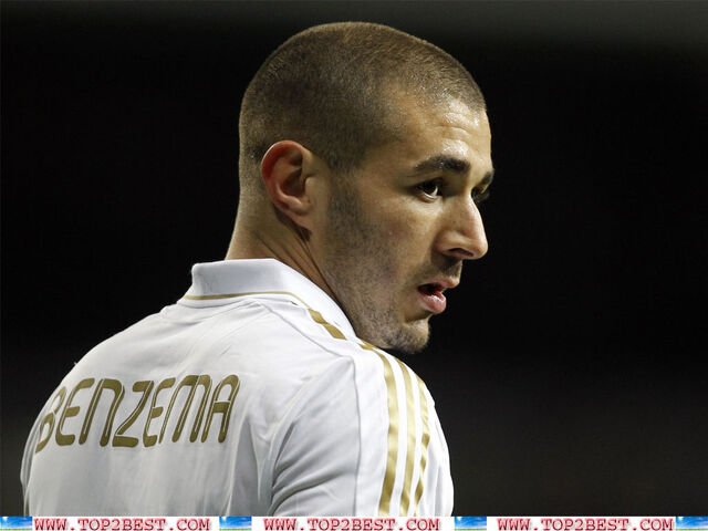 File:Karim-benzema-wallpaper.jpg